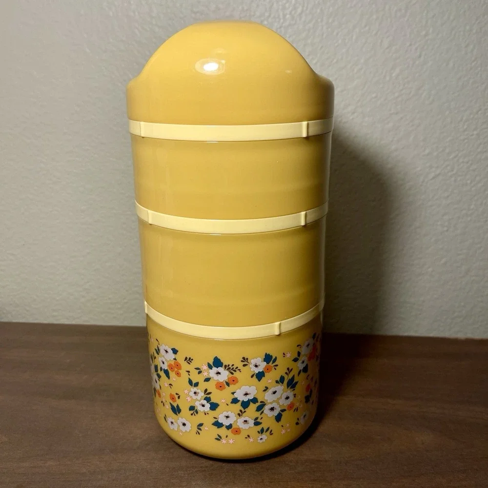 Mytagalongs  Tall‎ Floral Bento Box Snack Container 3 Compartments Yellow
